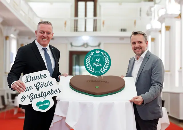 Landeshauptmann Mario Kunasek (FPÖ, l.) und Michael Feiertag, Geschäftsführer Steirische Tourismus und Standortmarketing GmbH freuen sich über die positive Bilanz.  | Foto: STG | Erwin Scheriau