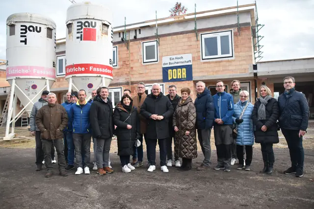 Zum ersten Bauabschnitt fand auch die Gleichenfeier statt. | Foto: Stefan Schneider