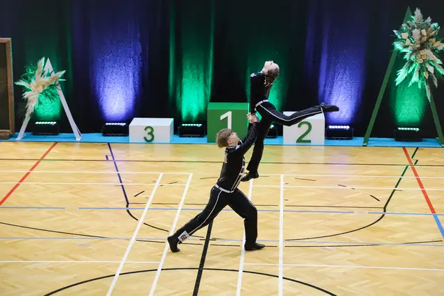 Die Bronze-Medaille der Kategorie „Juniors" erzielten Emma und Arthur bei den steirischen Meisterschaften.  | Foto: Iris Bloder