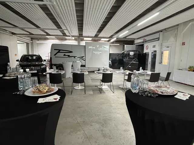 Alles hergerichtet für die Pressekonferenz | Foto: MeinBezirk.at/Astrid Siebert