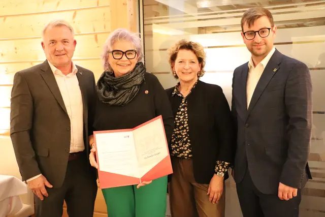 Kulturlady Michaela Geiger mit Manfred Komericky, Ursula Lackner und Stephan Scheifinger | Foto: Edith Ertl