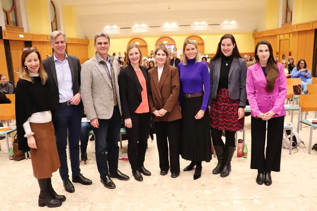 Beim ersten Netzwerktreffen Women4PaperIndustry an einem Produktionsstandort begrüßten die Organisatoren rund 100 Teilnehmerinnen aus den 23 österreichischen Mitgliedsbetrieben von AUSTROPAPIER, der Dachgesellschaft der österreichischen Papierindustrie, bei Sappi Gratkorn. | Foto: Edith Ertl