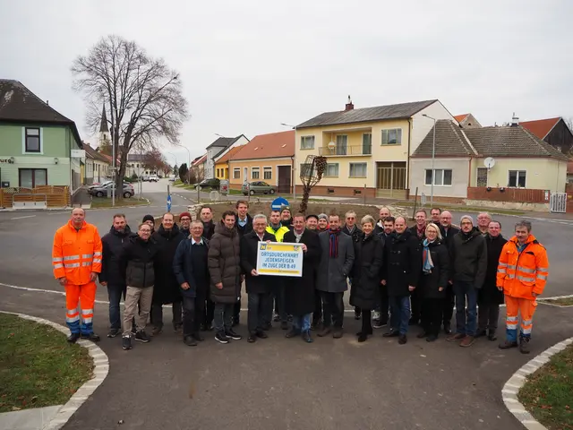 Ein großes Infrastrukturprojekt fand heuer seinen Abschluss: Die Sanierung und Neugestaltung der Ortsdurchfahrt Jedenspeigen / B49, inklusive des dritten Bauabschnitts und der Gestaltung des Kreisverkehrs, wurde fertiggestellt. | Foto: Jedenspeigen
