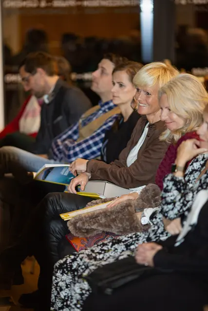 Zahlreiche Gäste bei der Vollversammlung.