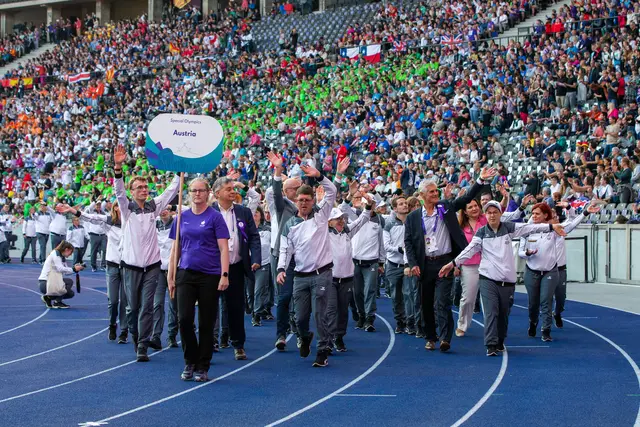 Die österreichische Delegation wurde bei der Eröffnung der Special Olympics World Games in Berlin vom damaligen Vizekanzler Werner Kogler unterstützt. | Foto: GEPA