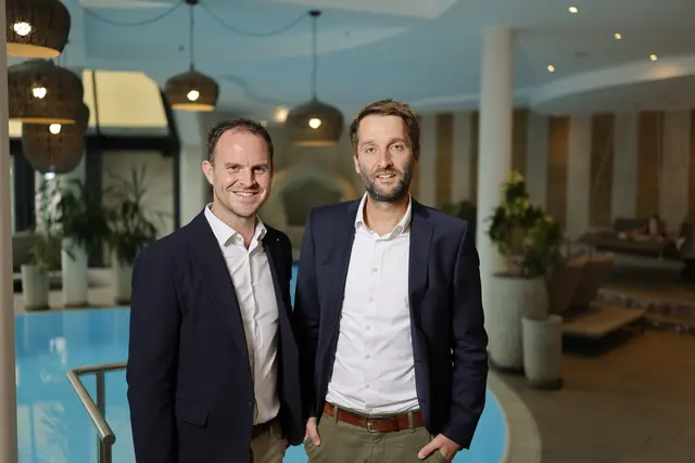 Hotel Guglwald-Geschäftsführer Alexander Pilsl (l.) und Christoph Glasner, Marketingleiter von Oberösterreich Tourismus. | Foto: Hotel Guglwald/Alexander Kaiser