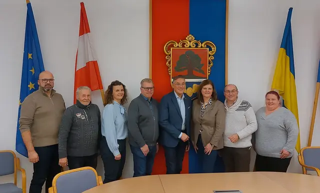 StR Philipp Weiser, StR Walter Litzenberger, Vizebürgermeisterin Julia Neidhart-Hermann, StR Achim Wörner, Bürgermeister Ludwig Deltl, StR Eva Roula, StR Günther Kussmann, StR Sabine Kienberger | Foto: Stadtgemeinde Strasshof