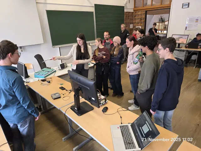 Einmal hinter die Türen der Schulen schauen: Das Angebot wurde gut genutzt. | Foto: HAK/HLW/HTL Reutte