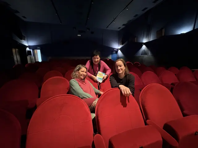Sieglinde Kleindienst, Jasmin Holzmann-Kiefer und Nina Ortner haben viel vor im Kino Eibiswald.  | Foto: MeinBezirk/Susanne Veronik
