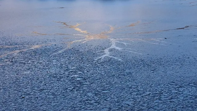 So schöne eisige KUNSTWERKE macht nur die NATUR. 