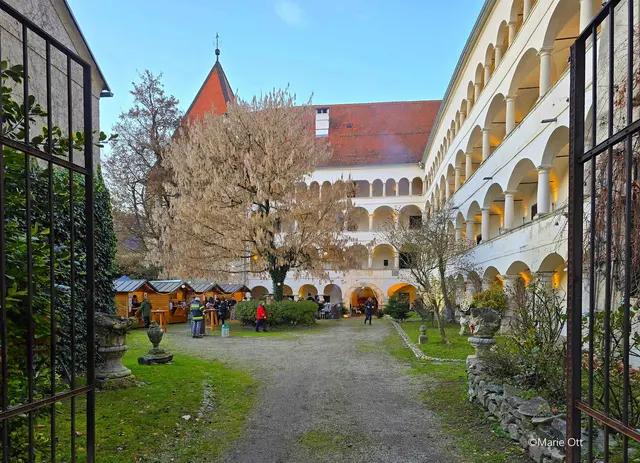 Adventmarkt, Schloss Spielfeld, 2025