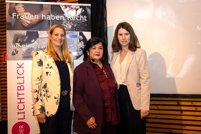 Landesrätin Daniela Winkler, Profilerin Patricia Staniek und Martina Knartz, Leiterin des Frauenreferates.  | Foto: Büro Winkler / Christoph Novak 