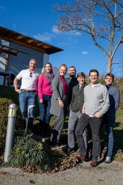 Wollen verstärkt zusammenarbeiten: Christian Kovac, Bettina Schoeller, Fiona Fiedler, Robert Reif, Veit Dengler, Neos-Klubobmann Niko Swatek undPhilipp Pointner (v.l.) | Foto: Neos Steiermark