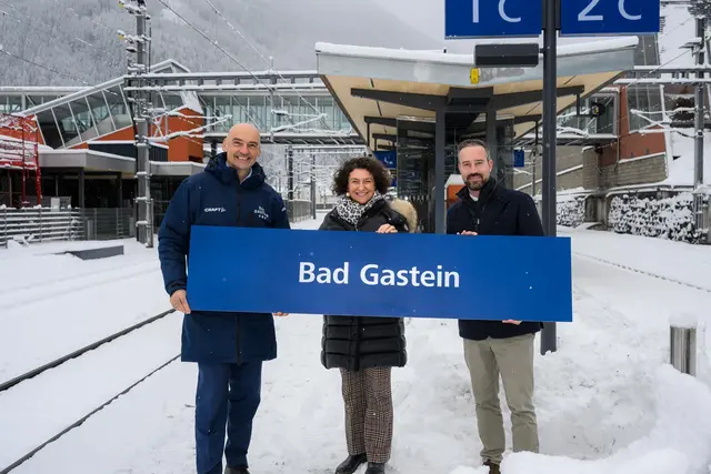vlnr.: Norbert Ellmauer (Bürgermeister Bad Gastein), Christina Rebernik (ÖBB-Infrastruktur AG), Stefan Schnöll (Landeshauptfrau-Stellvertreter) | Foto: ÖBB Marktl Photography