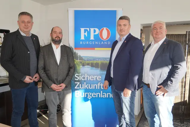 Alexander Petschnig, Bernd Zezelitsch, Sascha Gerdenitsch und Robert Perger präsentierten die neue FPÖ-Stadtgruppe Mattersburg. | Foto: Jennifer Flechl