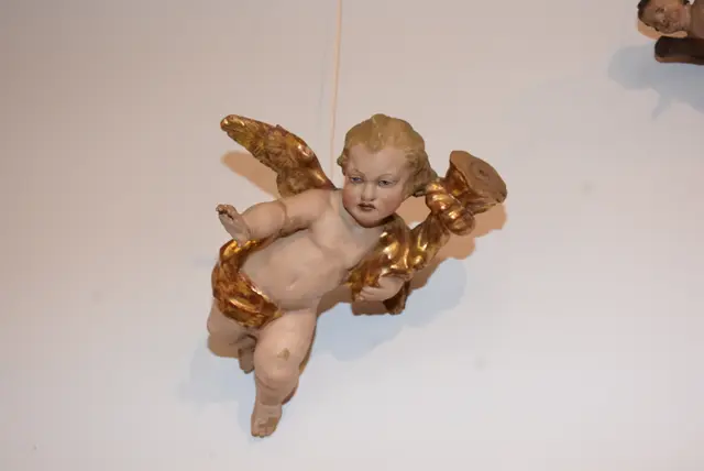 Eröffnet wurde im Heimathaus Stadtmuseum Perg die Ausstellung „Himmlische Boten - Engel begleiten durch die Zeit“.   | Foto: Robert Zinterhof