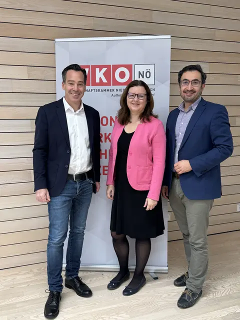 WKNÖ-Außenstellenobmann Andreas Kirnberger, Andrea Prozek, WKNÖ-Außenstellenleiter Ramazan Serttas. | Foto: zVg