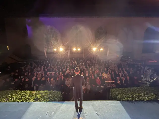 Das Bauhoftheater Braunau wurde in Pfarrkirchen mit dem Kulturpreis 2025 des Landkreises Rottal-Inn gewürdigt. | Foto: Bauhoftheater Braunau