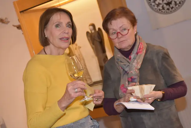 Eröffnet wurde im Heimathaus Stadtmuseum Perg die Ausstellung „Himmlische Boten - Engel begleiten durch die Zeit“.   | Foto: Robert Zinterhof