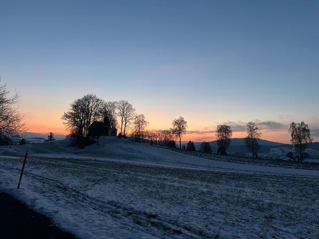 Frühwinterlicher Schneefall sorgte für weiße Landschaften im Bezirk. | Foto: MeinBezirk/Lacher
