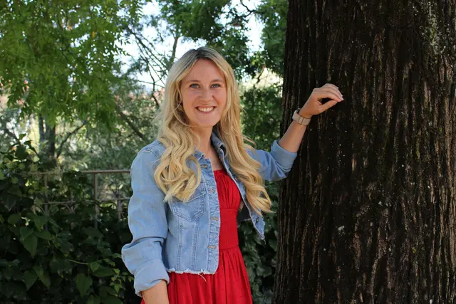 Ehrlich, authentisch und auch ein bisschen frech: Die 32-jährige Jasmin Egger aus Trofaiach will in der Schlagerwelt Fuß fassen. | Foto: MeinBezirk/Sarah Konrad