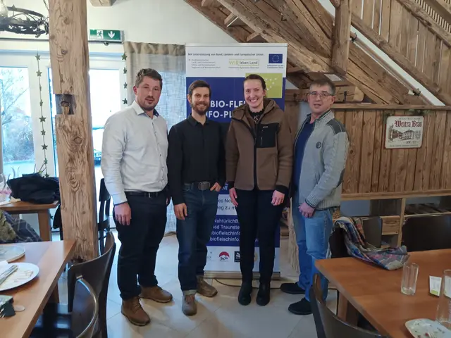 Personen von links nach rechts: Lukas Hochwallner (Biobäuerliche Vermarktung eGen), Manuel Winter, Edina Scherzer, Gerhard Hochwallner (Biobäuerliche Vermarktung eGen) (v.l.). | Foto: ARGE Natürlich BIO