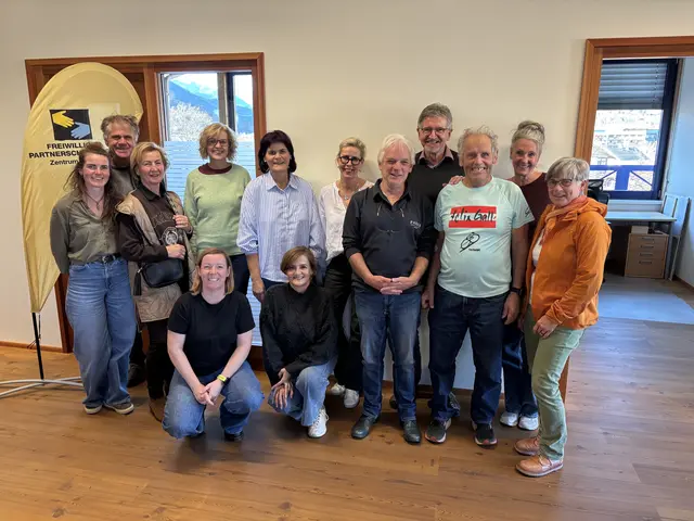 22 engagierte Freiwillige unternahmen regelmäßig Ausfahrten durch die Umgebung mit den Bewohnerinnen und Bewohnern der Wohn- und Pflegeheime Lienz und Nußdorf-Debant. | Foto: Freiwilligenzentrum Osttirol