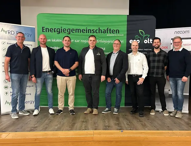 N. Loschko, C. Baumgartner, P. Sulzer, H. Kirchberger, J. Buresch, M. Lafer, T. Wingelmayr und W. Grünbichler. | Foto: Energiegemeinschaft Alpenvorland