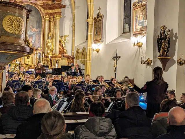 Das Cäcilienkonzert 2025 begeisterte das Publikum in der Traismaurer Stadtpfarrkirche.  | Foto: MV Traismauer