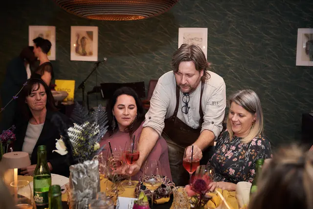 Jürgen Csencsits sorgte für Kulinarik und Aperitif. | Foto: Iris Milisits