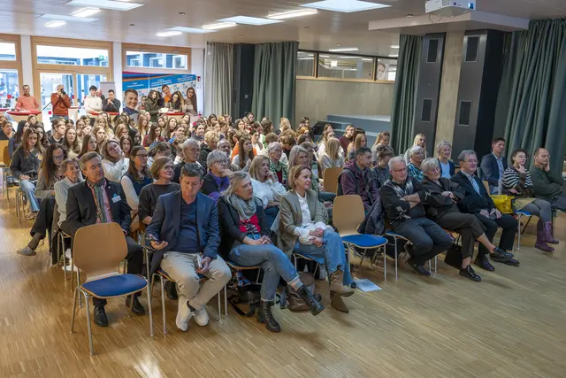 Foto: Bildnachweis (c) Erich Auer und Medienteam der HLW Spittal