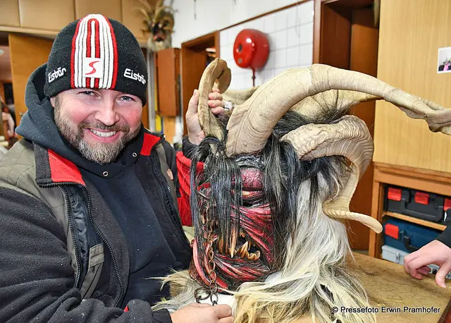 Hannes Brugger mit Maske