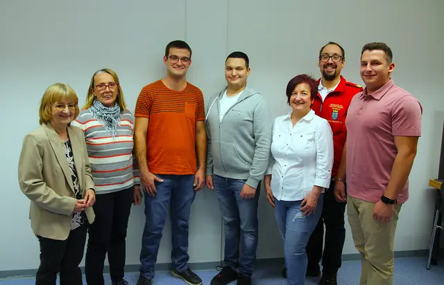 Benjamin Lederbauer und sein Stellvertreter Christoph Adler wurden mit 78 Prozent gewählt. | Foto: RK NÖ 