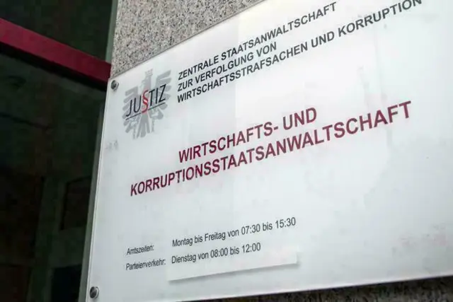 Daten aus Hausdurchsuchungen 2021 dürfen laut OGH nun in den Ermittlungen zur Inseratenaffäre ausgewertet werden. | Foto: Elke Mayr