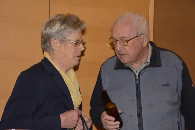 Die Cellistin und Singer-Songwriterin Marie Spaemann und der Akkordeonist Christian Bakanic waren zu Gast beim Kulturverein Waldhausen. Die Besucher waren begeistert.  | Foto: Zinterhof