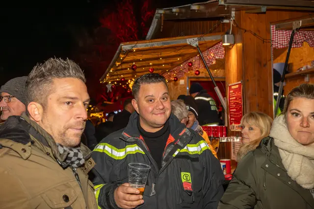 Dominik von der Freiwilligen Feuerwehr - der Florianipunschkocher. | Foto: cine-motion.at / R. Ivanek