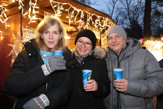 Elena, Janette und Günter aus Reisenberg. | Foto: Manfred Wlasak