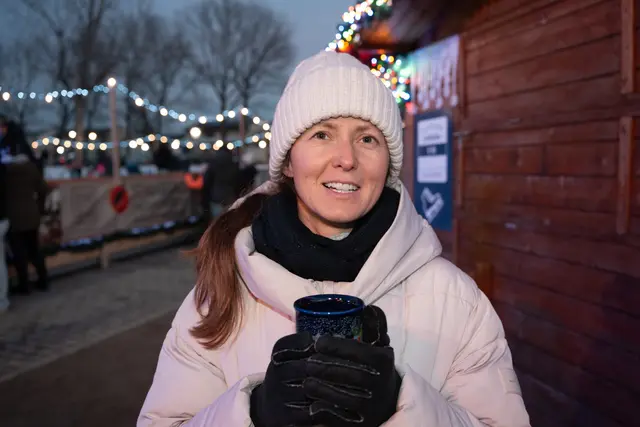Julia genoss den Alkoholfreien Punsch.