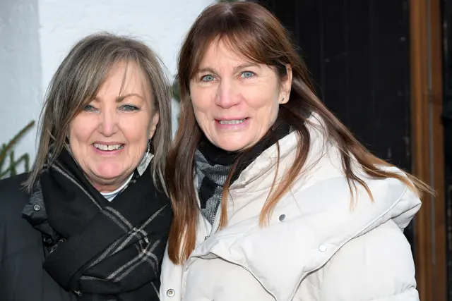 Freude über die Darbietungen bei MIA-Obfrau Andrea Schabuß (li..) und der "musikalischen Leiterin " Helga Turik. | Foto: Fotos: Hassl