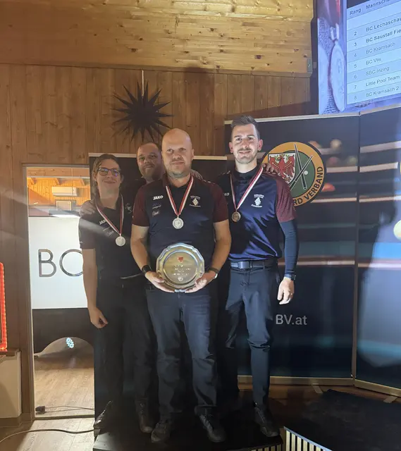 Zweiter Platz für die erste Mannschaft mit David Lechleitner, Meiko Strele, Marc Pichler und Thomas Knittel (v.l.n.r). | Foto: Lucas Huter