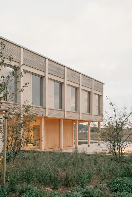 Ausgezeichnetes Projekt 2025: Erweiterung Firmenzentrale Windkraft Simonsfeld, Ernstbrunn, Niederösterreich | Foto: Patrick Johannsen