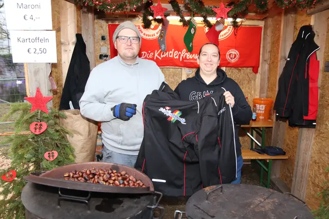 Kinderfreunde: Gemeinderat Johann Kancz und Gemeinderätin Michaela Burger. | Foto: Manfred Wlasak