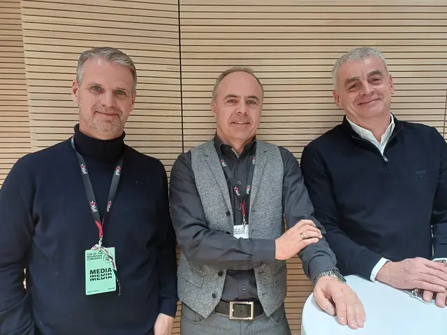Michael Zangerl (TVB Paznaun - Ischgl), Markus Walser (Vorstand der SSAG), Jürgen Kurz (Aufsichtsratsvorsitzender SSAG), (v.l.) | Foto: Monika Hammerl