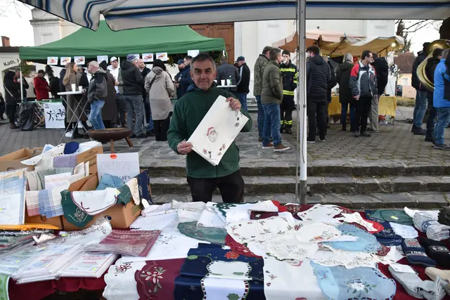 Heinz Ringbauer war einer der zahlreichen Aussteller. | Foto: MeinBezirk/Michael Strini