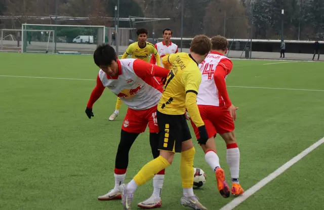 Schüler der BHAK/BHAS Bad Ischl beim Spiel gegen die U18 von Red Bull Salzburg | Foto: BHAK/BHAS Bad Ischl