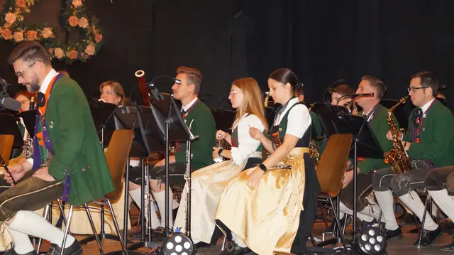 Höchste Musikalität der Musikant:innen der Stadtmusikkapelle Landeck garantiert hochkarätige Konzerte. 