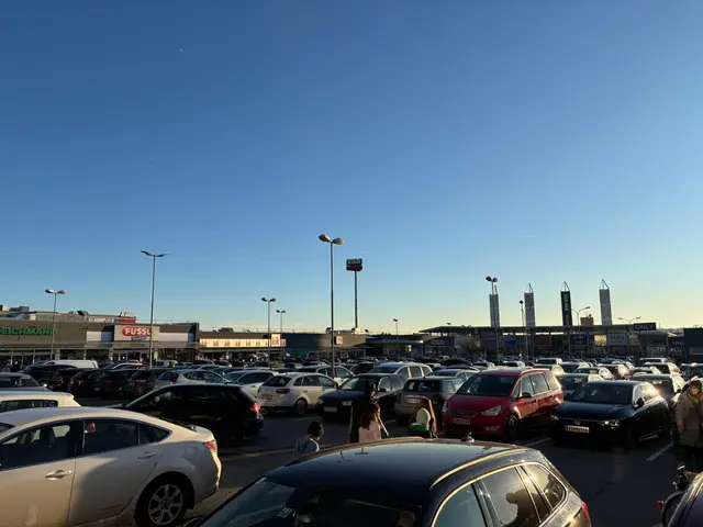 Kaum ein Parkplatz war beim "Advent-Shopping" noch frei! | Foto: Manuela Danzinger