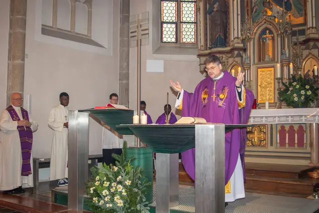 Propst Dr. Klaus Sonnleiter celebrierte die hl. Messe