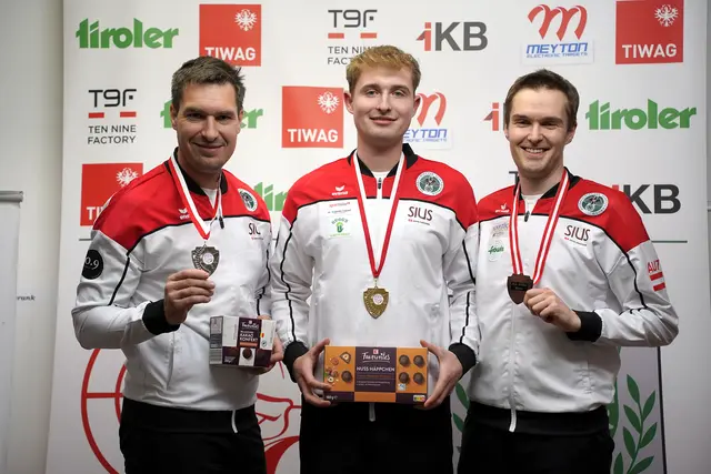 Patrick Entner (Mitte - SG Breitenbach) siegte zwei Mal bei den Luftgewehr-Männern im Zuge des Grand Prix of Tyrol in Innsbruck 2025 | Foto: Christian Kramer