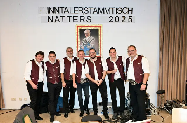 Das ist die neue "Inntalerstammtisch-Formation": Die "Böhmische Liebe Musikanten" spielen alle Stückln.